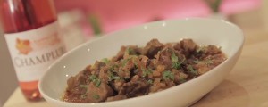 Agneau sauté aux oignons